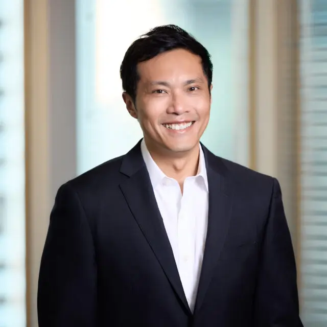 Kris Zanuldin bio image